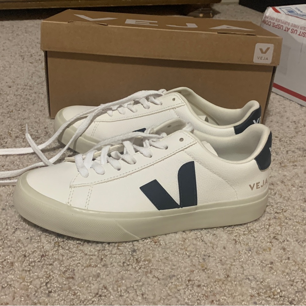 Veja Sneakers